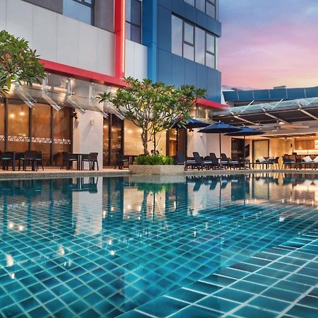 Sunway Hotel Big Box Нусаджая Екстериор снимка
