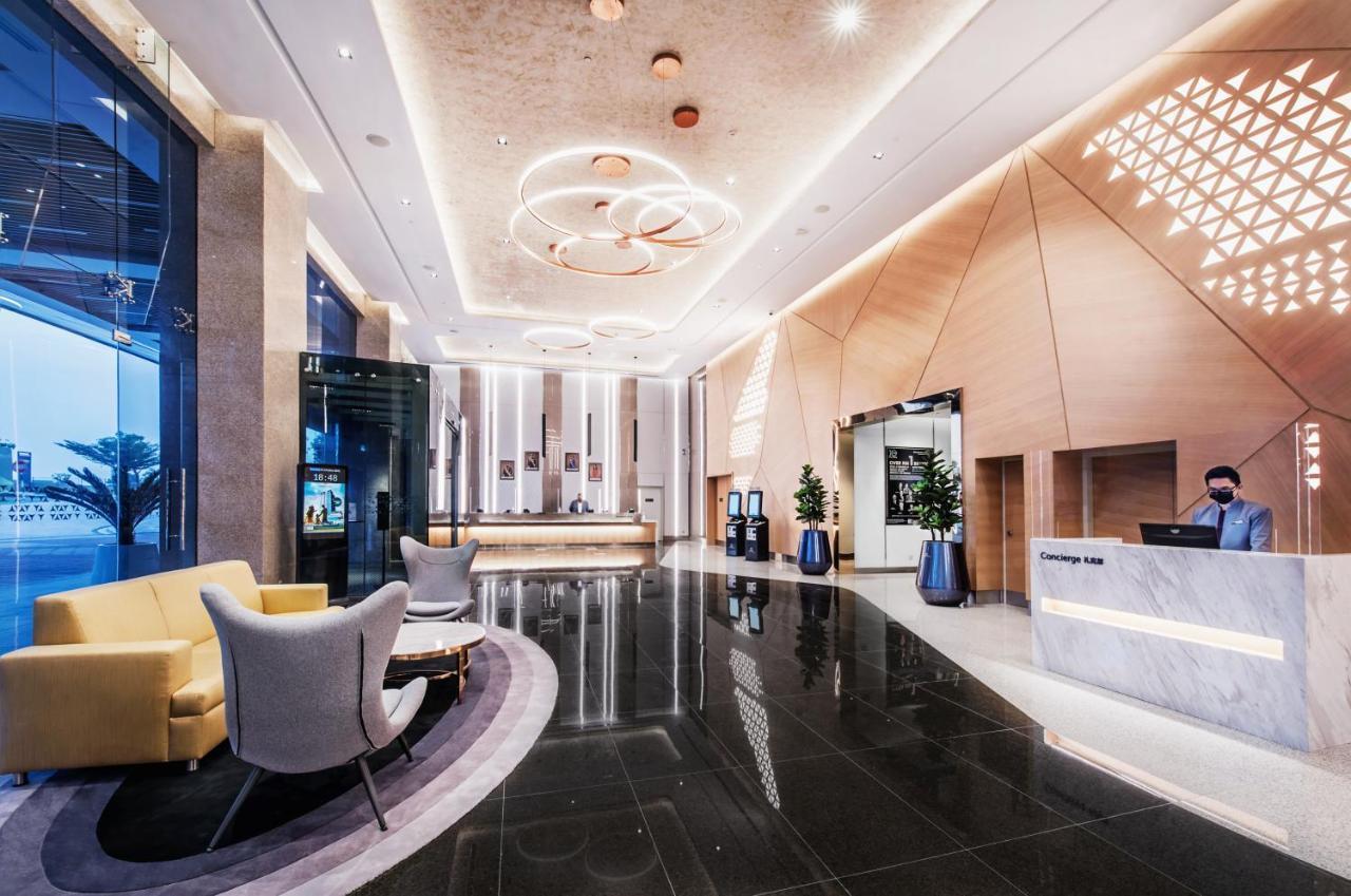 Sunway Hotel Big Box Нусаджая Екстериор снимка