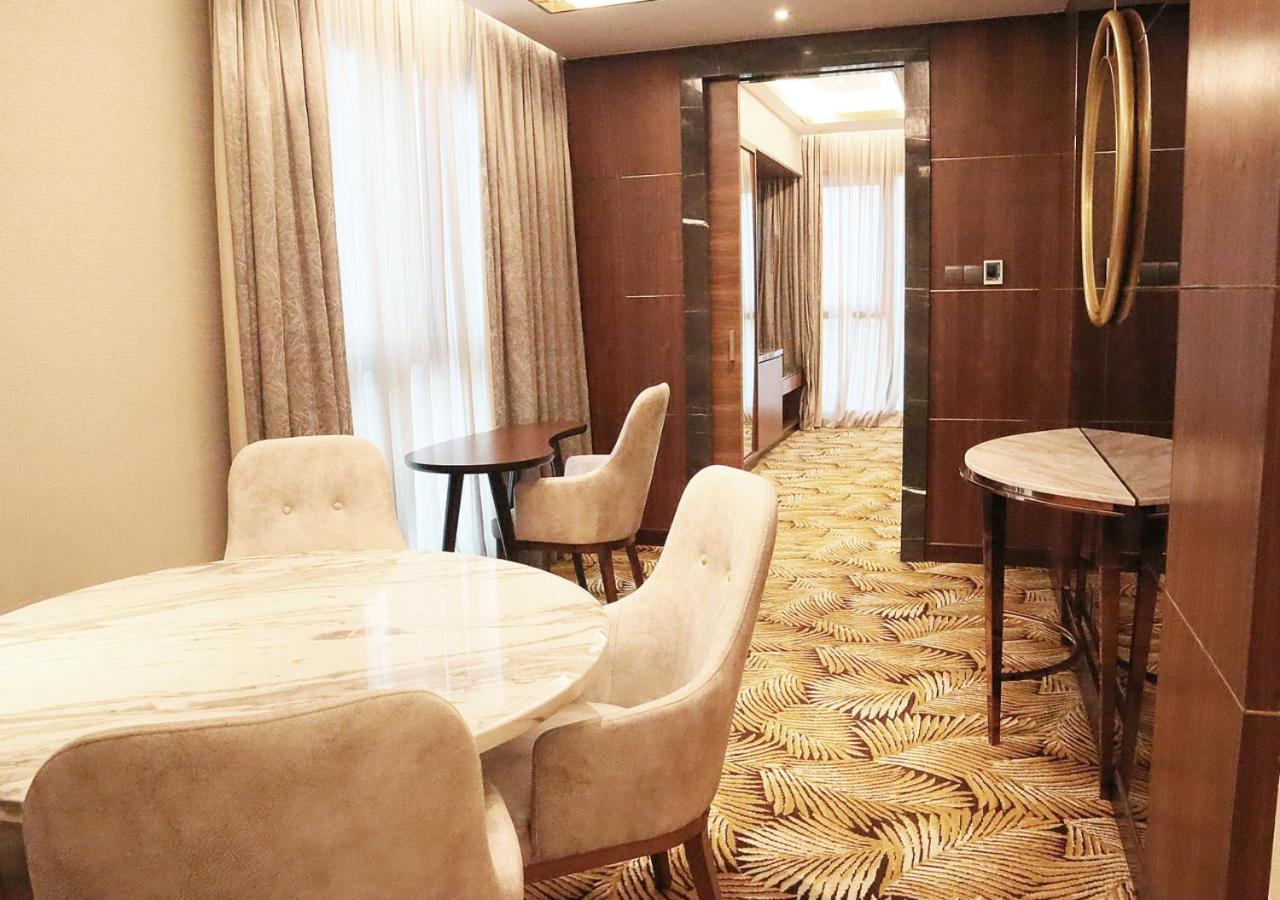 Sunway Hotel Big Box Нусаджая Екстериор снимка