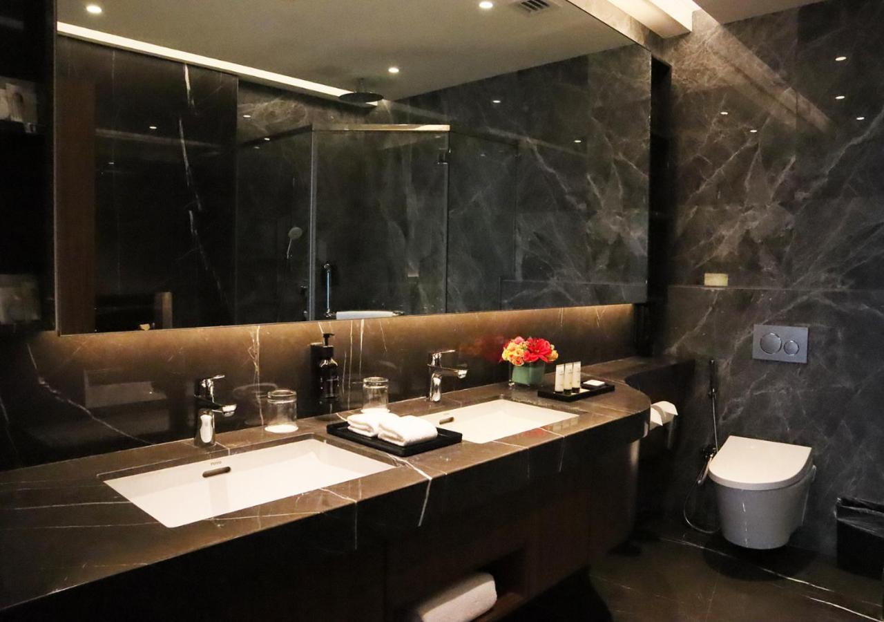 Sunway Hotel Big Box Нусаджая Екстериор снимка