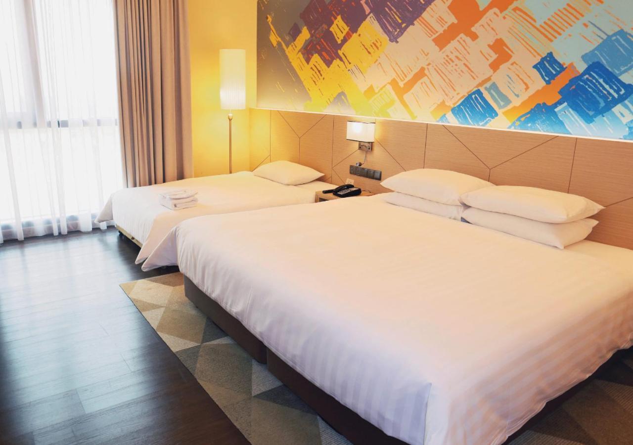 Sunway Hotel Big Box Нусаджая Екстериор снимка