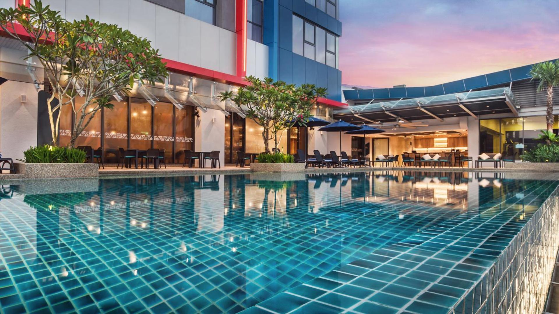 Sunway Hotel Big Box Нусаджая Екстериор снимка